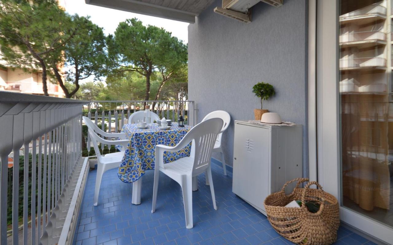 Residenza Marco Polo Apartment Lignano Sabbiadoro Exterior photo